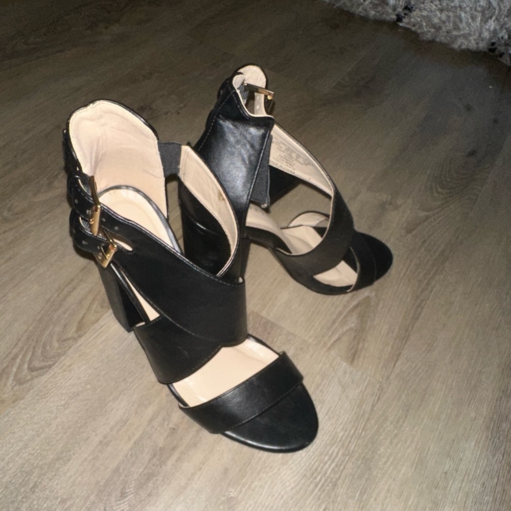 Women’s Metaphor Size 6.5 Block Heel
